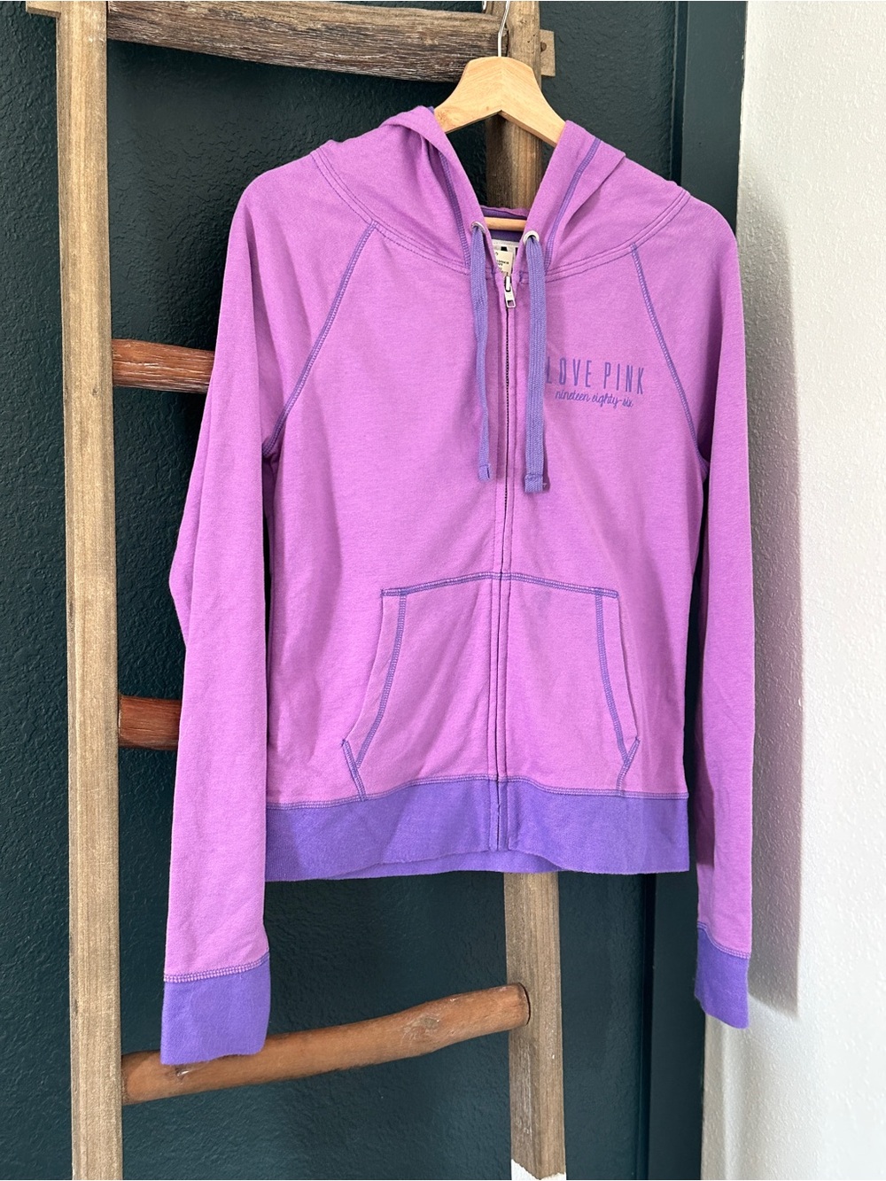 NWT PINK Victoria's Secret Women’s Lilac Purple Zip-Up Hoodie Size Small